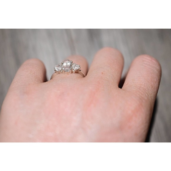 Engagement rings, raw diamond ring, raw stone ring, alternative engageme… - Picture 4 of 4